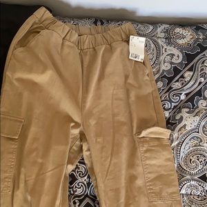 Khaki pants/jogger like